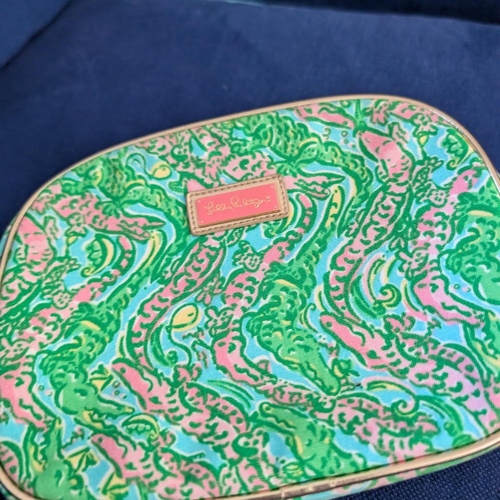Lilly Pulitzer Vibrant Green and Pink Cosmetic Case Cute Fun And Stylish